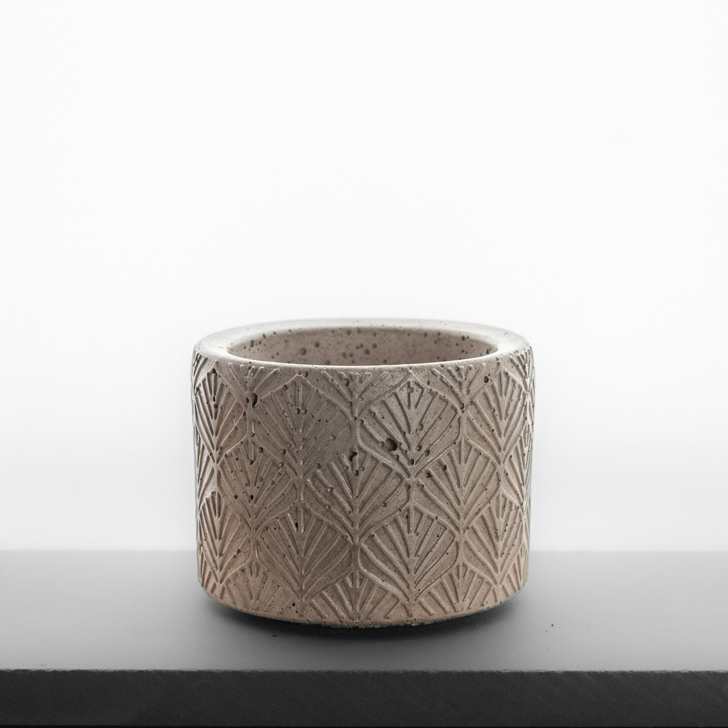 Petit Pot en béton Relief Feuillage – Image 5